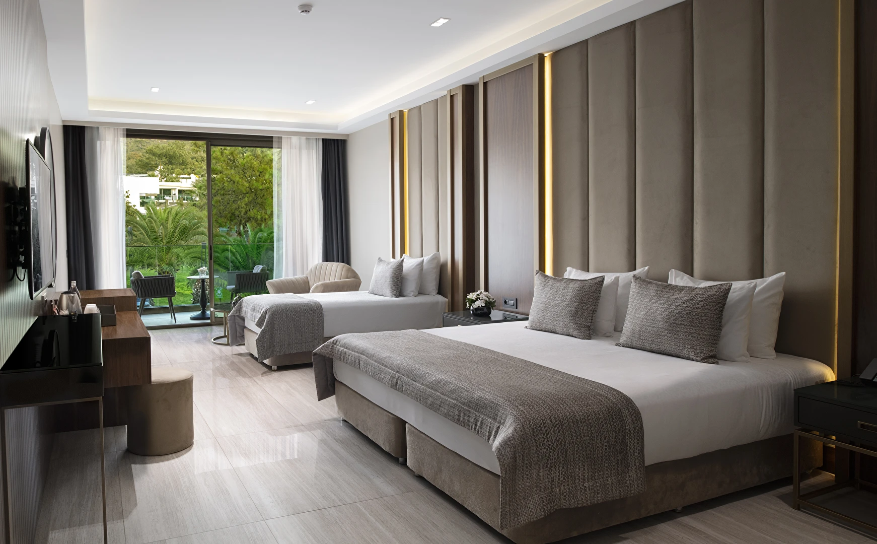 Superior Kara Manzaralı